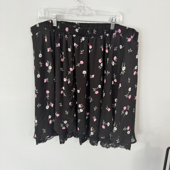 torrid Dresses & Skirts - Torrid Black & Floral Lace Trim Pull On Skirt Women's Plus Size 3X Lined Elastic